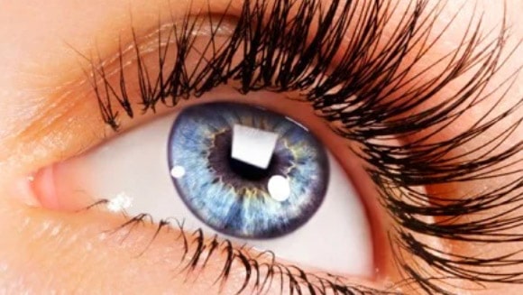 اسباب تساقط الرموش eyelashes falling out