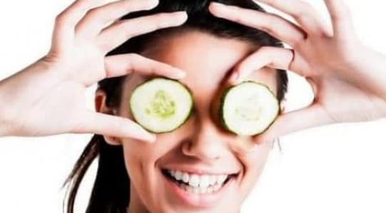 فوائد الخيار للعيون eye treatment for wrinkles